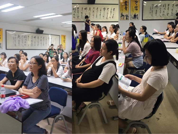 女性健康講座現(xiàn)場(chǎng)1.jpg