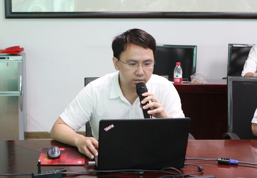 1540366588474640.jpg 3.生產(chǎn)支部書記譚關(guān)子~1.jpg